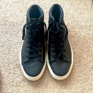 Vice Fynn leather high top sneaker. Black.